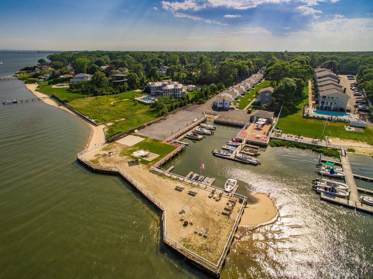 Colonial Shores Resort Hampton Bays Exterior photo